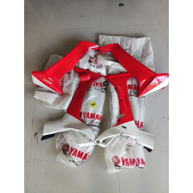 Yamaha FizR Marlboro sayap fairing FizR F1zR Marlboro original sayap luar dalam FizR