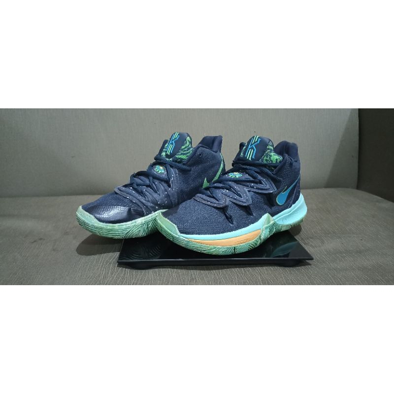 NK3 Kyrie 5 Obsidian (Tembus UPC)