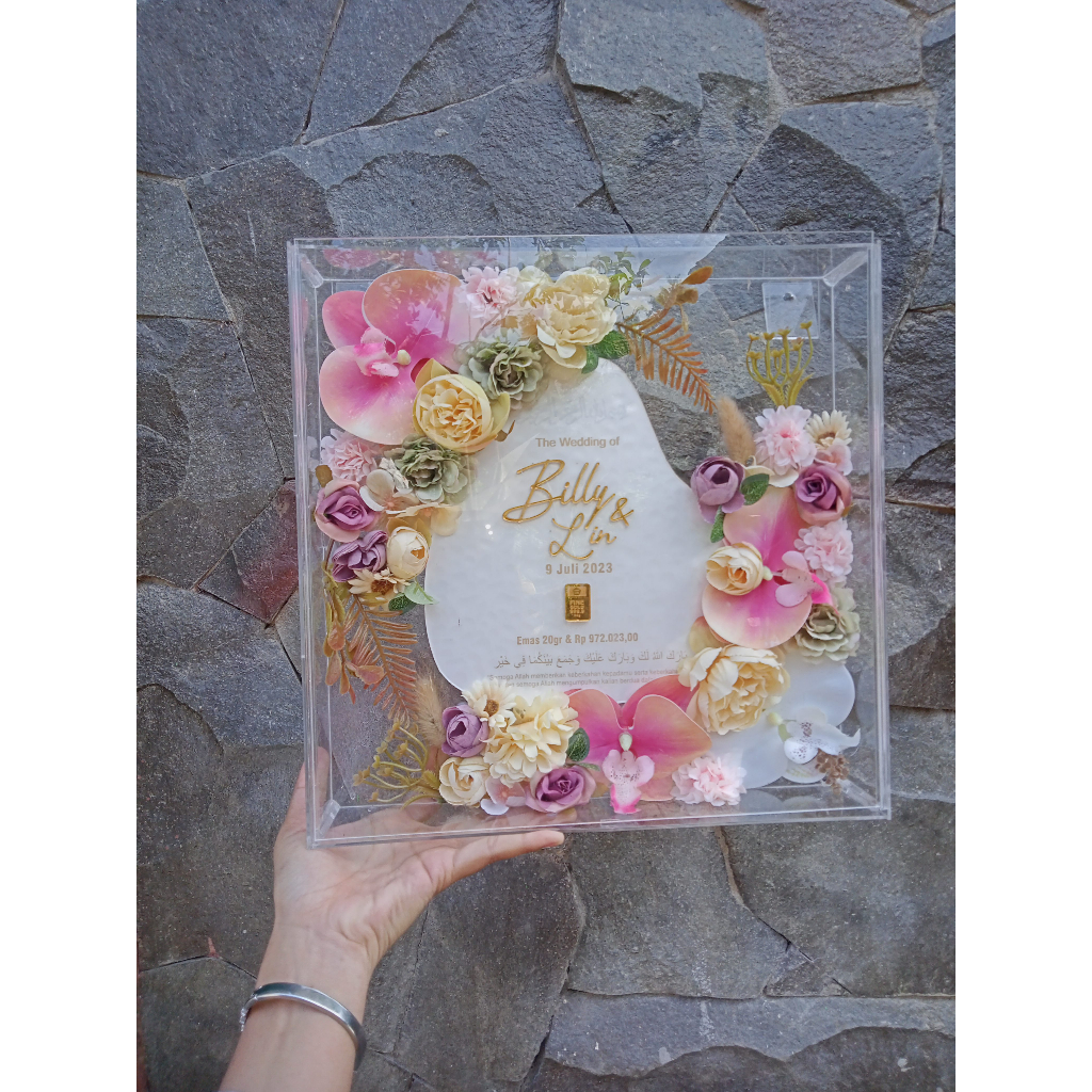 mahar akrilik 30 x 30 /acrilik box mahar