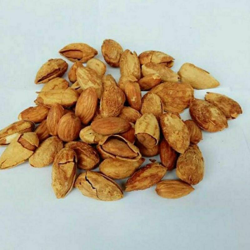 

Kacang al mond 1 kg/Oleh oleh haji dan umroh