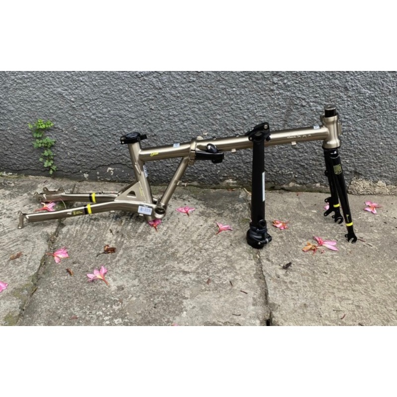 Frame sepeda FNHON GUST titanium