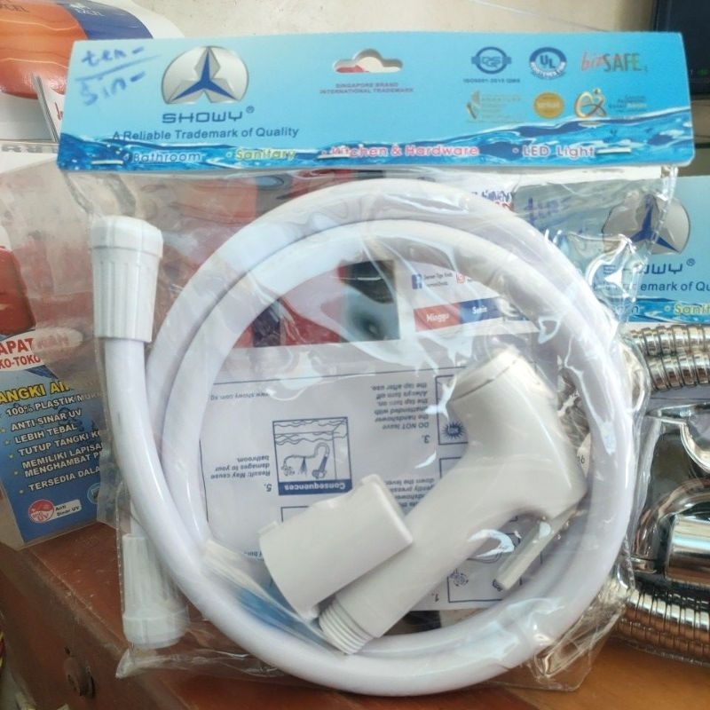 Jet shower SHOWY SINGAPORE / shower toilet / bidet spray shower cebok