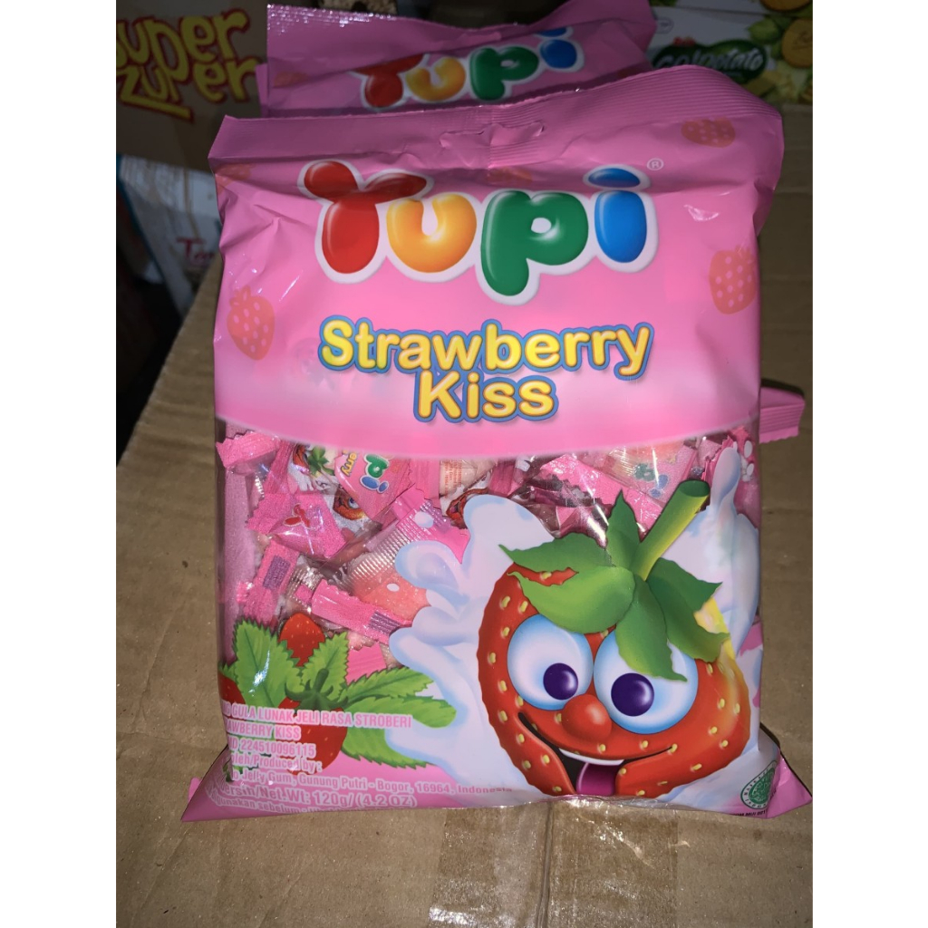 

Yupi Strawberry Kiss pack 120 Gram