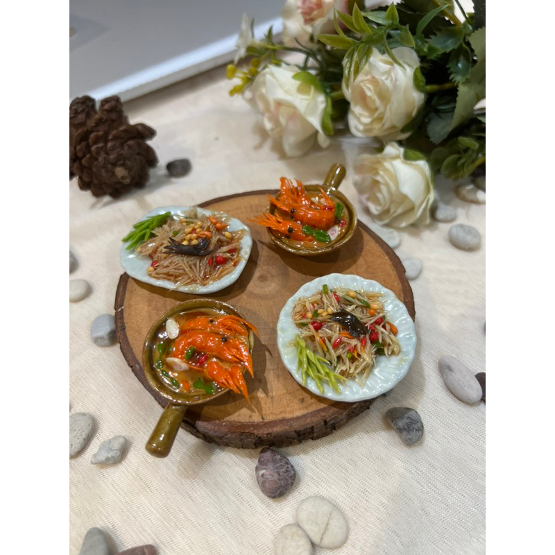 Miniatur makanan Thailand