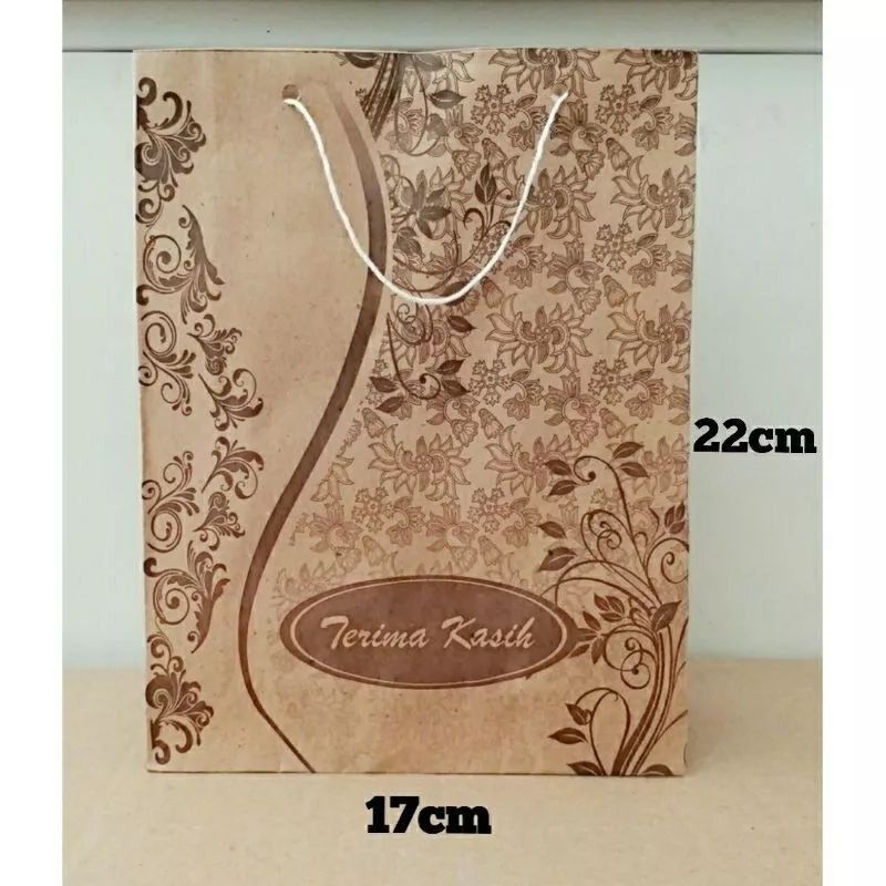 

Grosir Paper Bag batik hajatan 17x6x21