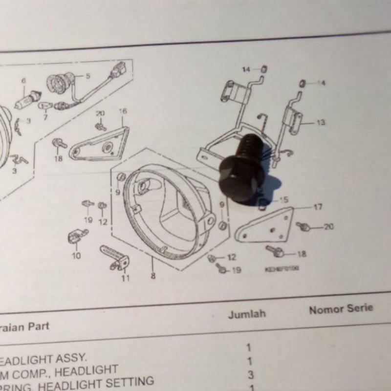 baut kupingan lampu Honda Megapro Primus