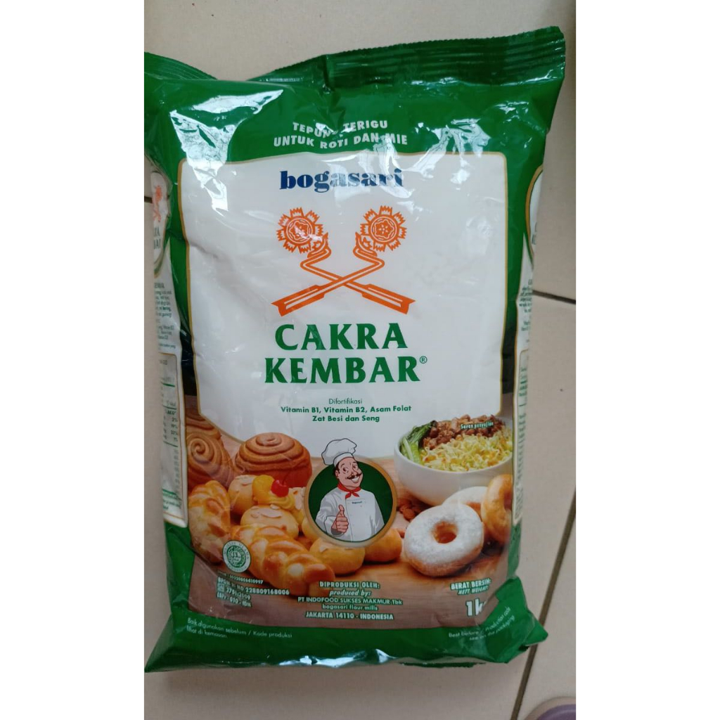 

Tepung terigu Cakra Kembar 1kg
