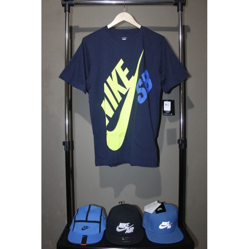 Nike SB Large Icon Logo Graphic 976605-695 Tee T-Shirt Original Kaos Sepatu Topi Tas