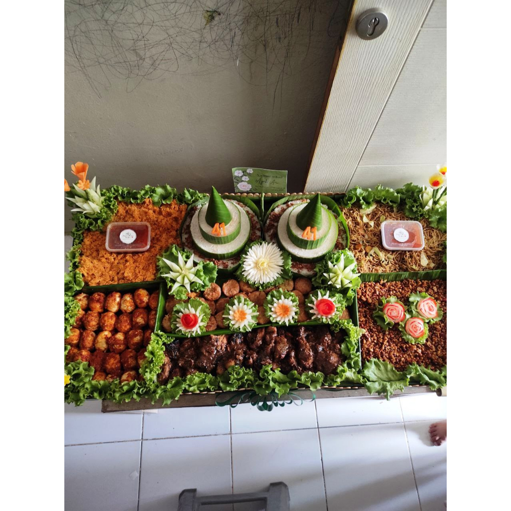 

Dapur Mama Endre Tumpeng Nasi Kuning Pink Ungu Liwet Ukuran 30 Porsi