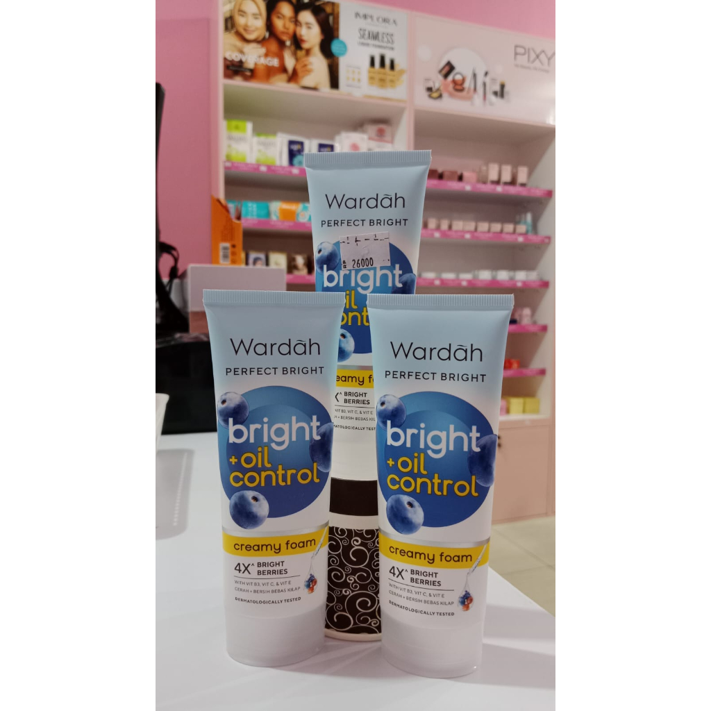 WARDAH PERPECT BRIGHT OIL CONTROL CREAMY FOAM 100ML