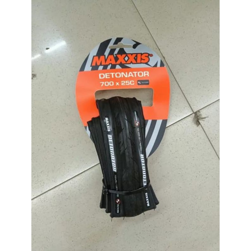 Ban Luar Detonator 700x25c