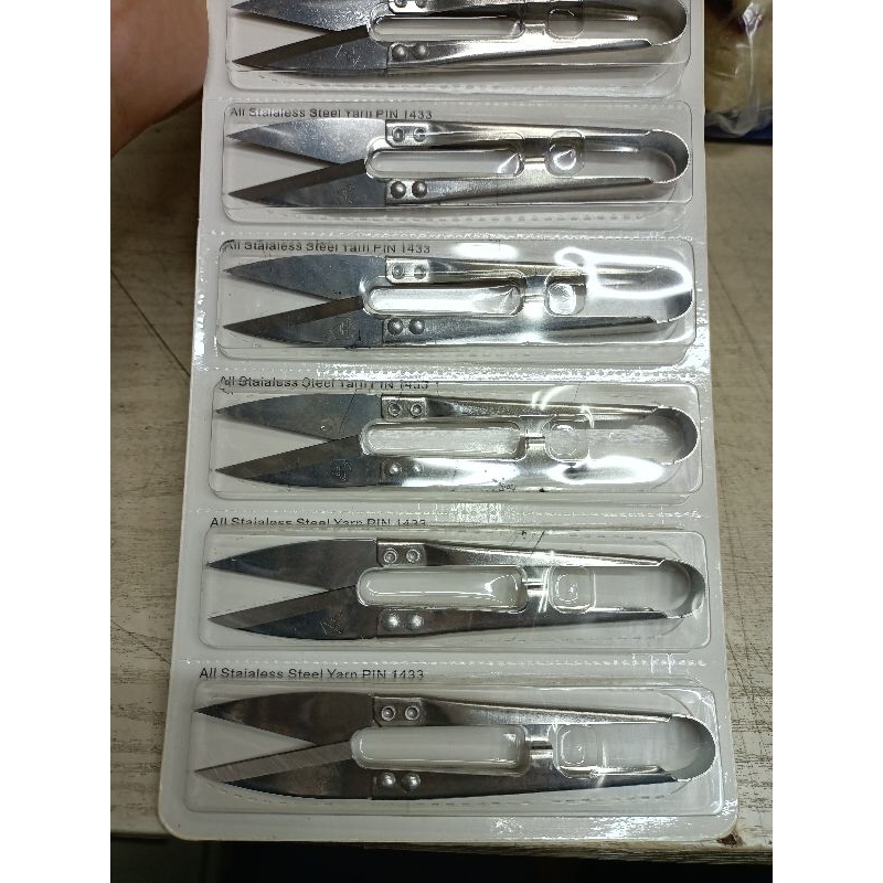 Gunting cekris atau gunting buang benang stainless steel