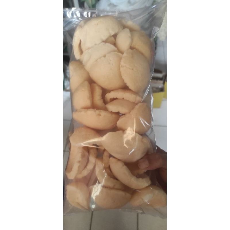 

Kerupuk Mangkok Retak 1000 ikan Tenggiri Premium (250gr)