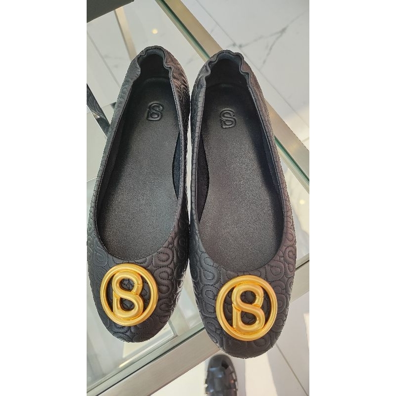 LUNA FLAT SHOES NEW BUKAN PRELOVED BUTTONSCARVES