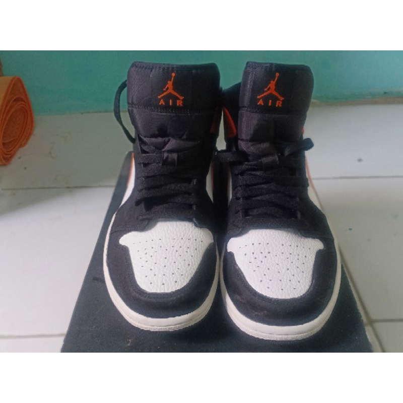 nike air jordan 1 mid shattered backboard