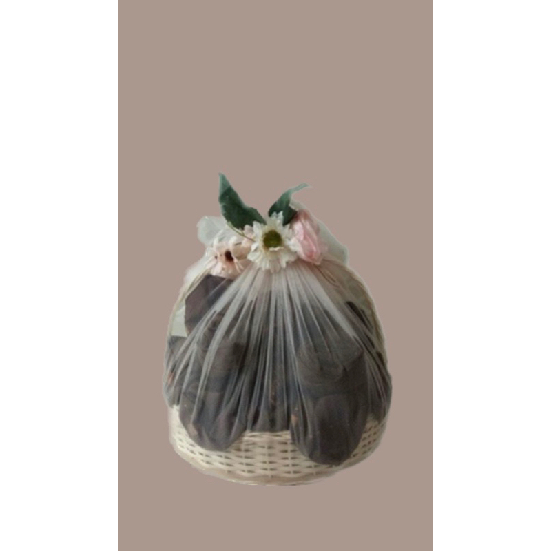 Paket Hantaran Seserahan Sprei Embos Homemade (sudah dihias) / Gift Box Sprei