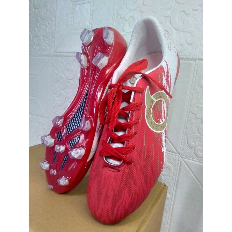 Sepatu Sepak Bola Ortuse ALPHA G Dewasa Putih Merah 120