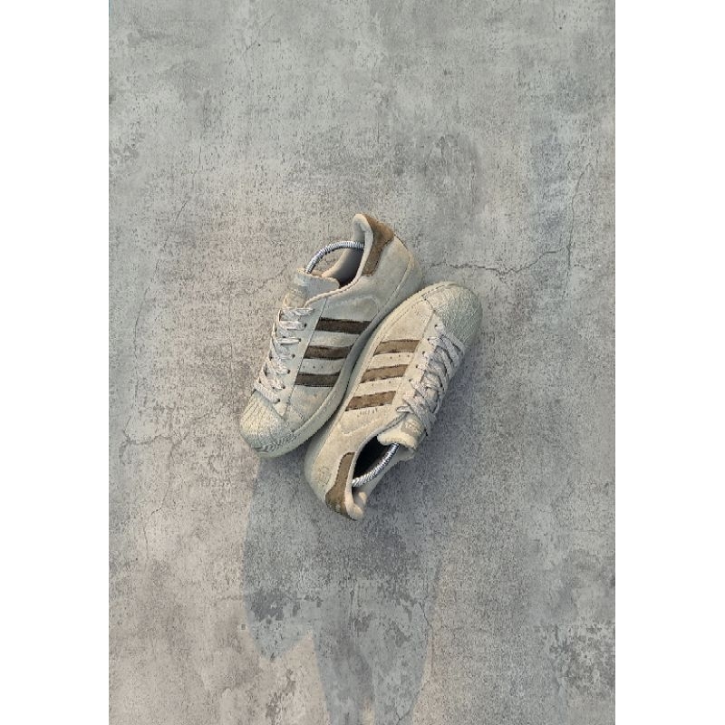 ADIDAS SUPERSTAR X REIGNING CHAMP