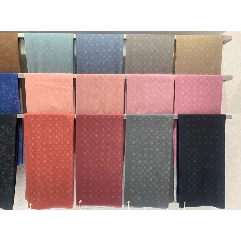 Monogram Series monogram Voile square buttonscarves
