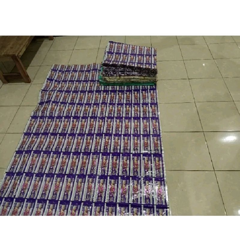 ALAS DUDUK / PLASTIK DAUR ULANG / ALAS MEJA