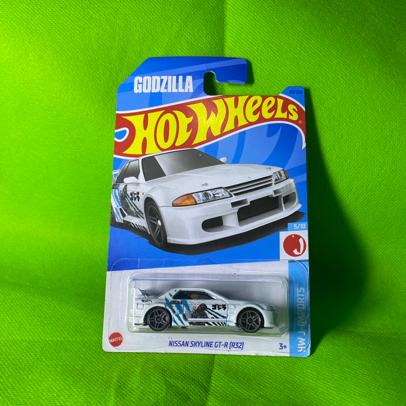 Hotwheels Godzilla nissan skyline gtr R32