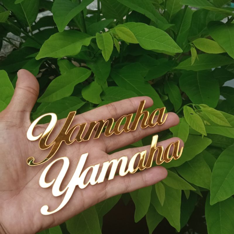 2PCS EMBLEM LOGO YAMAHA CUSTOM