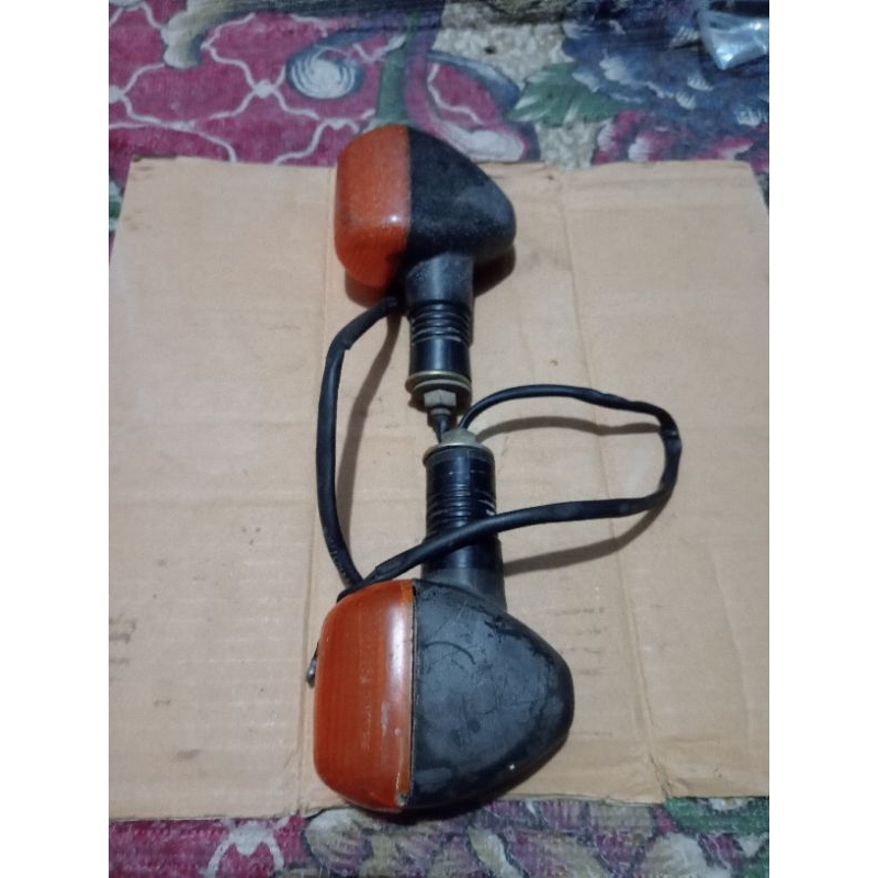 mika sen lampu sen suzuki thunder 125/ original copotan