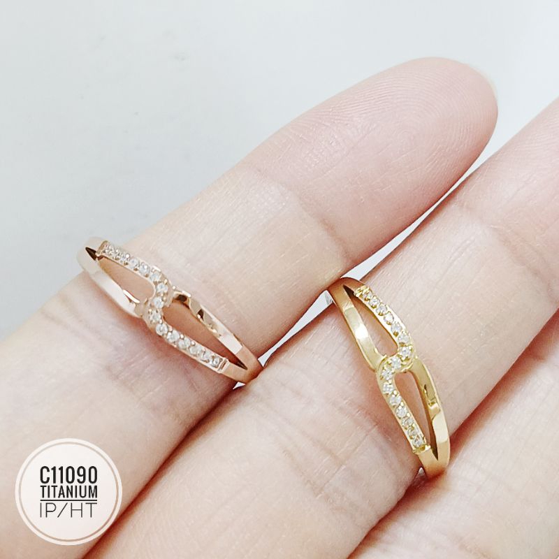 Cincin Titanium motif simple C11090