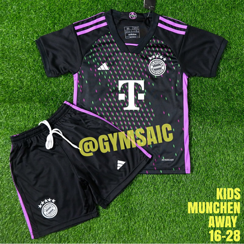 SETELAN JERSEY KIDS MUNCHEN AWAY 2022 2023 NEWSEASON - BAJU BOLA ANAK ANAK BAYERN HITAM 23 24