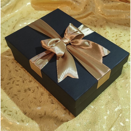 

(29x19x10cm) GIFT BOX KOTAK KADO HARDBOX TEBAL POLOS