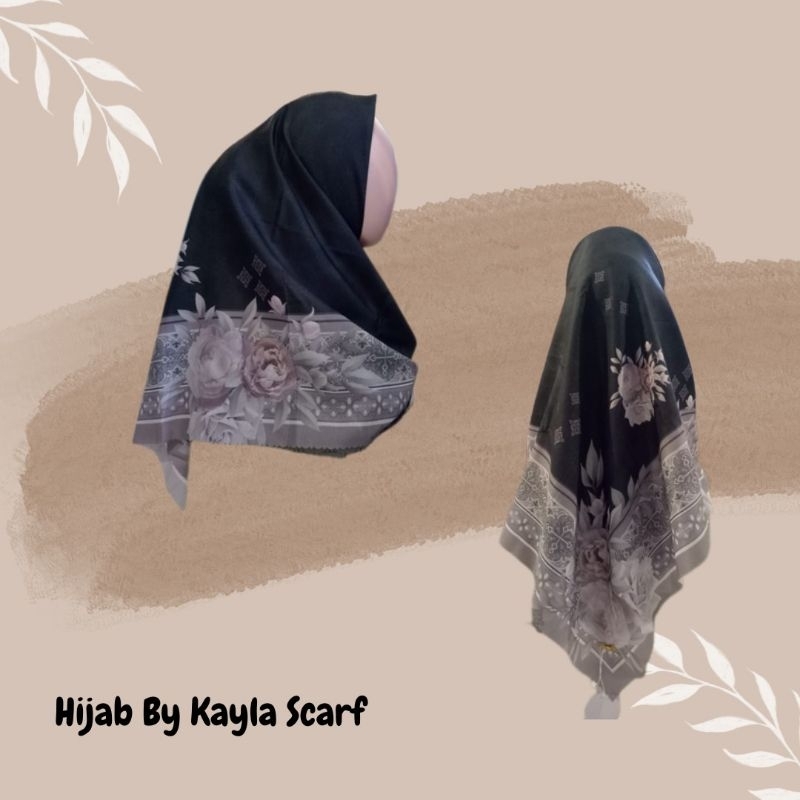 Segi Kayla Scarf Motif
