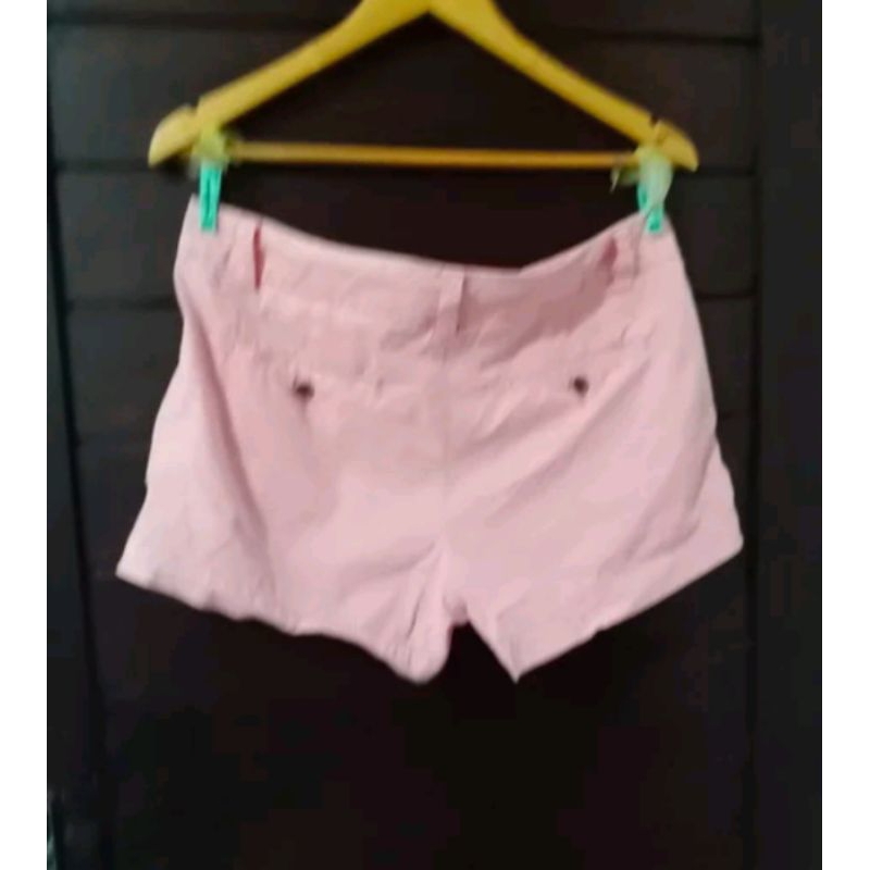 uniqlo short. 924. second branded bawahan wanita.celana pendek preloved.