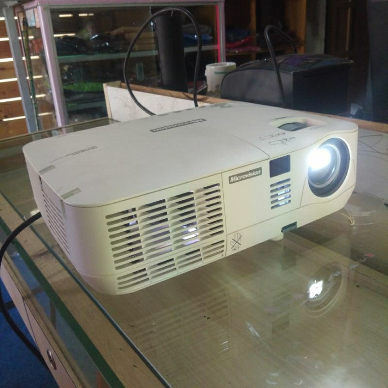 proyektor microvision mx230 XGA Resolution 3000AnsiLumen