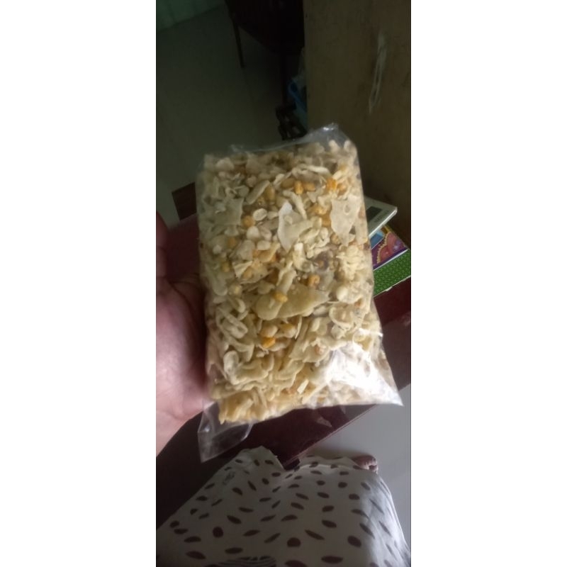 

remukan peyek kacang/remukan kacang ijo