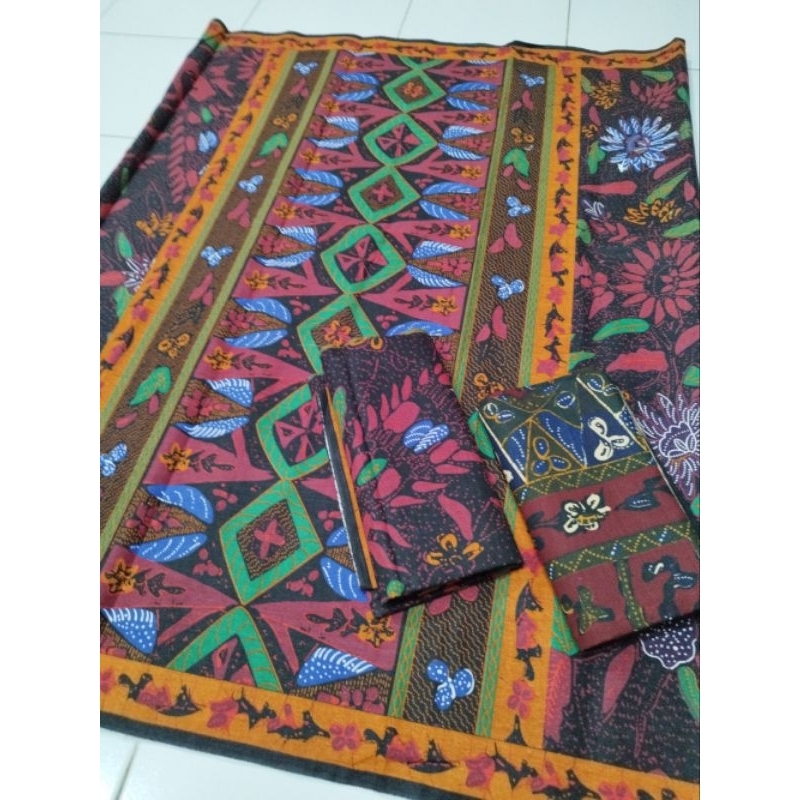 SARUNG BATIK WANITA MADURA MARLENA