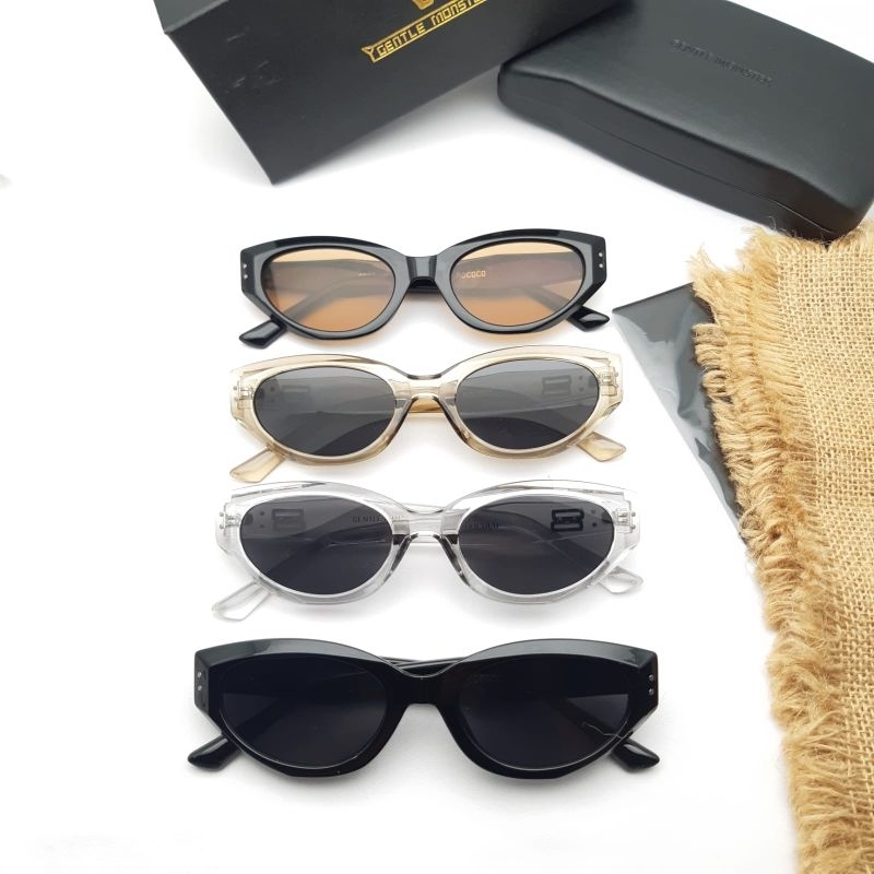 KACAMATA HITAM WANITA UV400