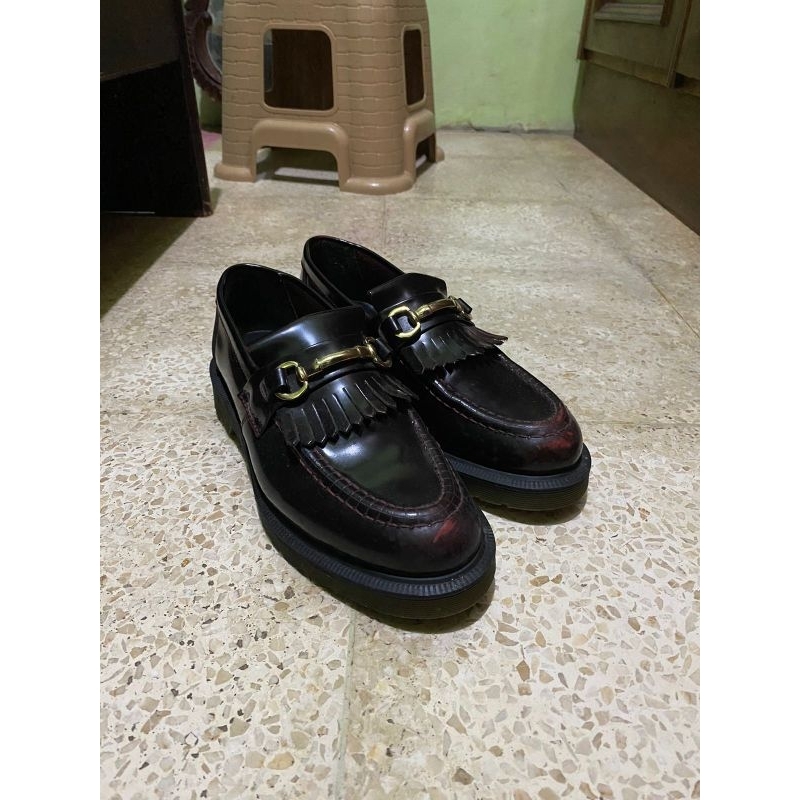 dr martens adrian snaffle titipan