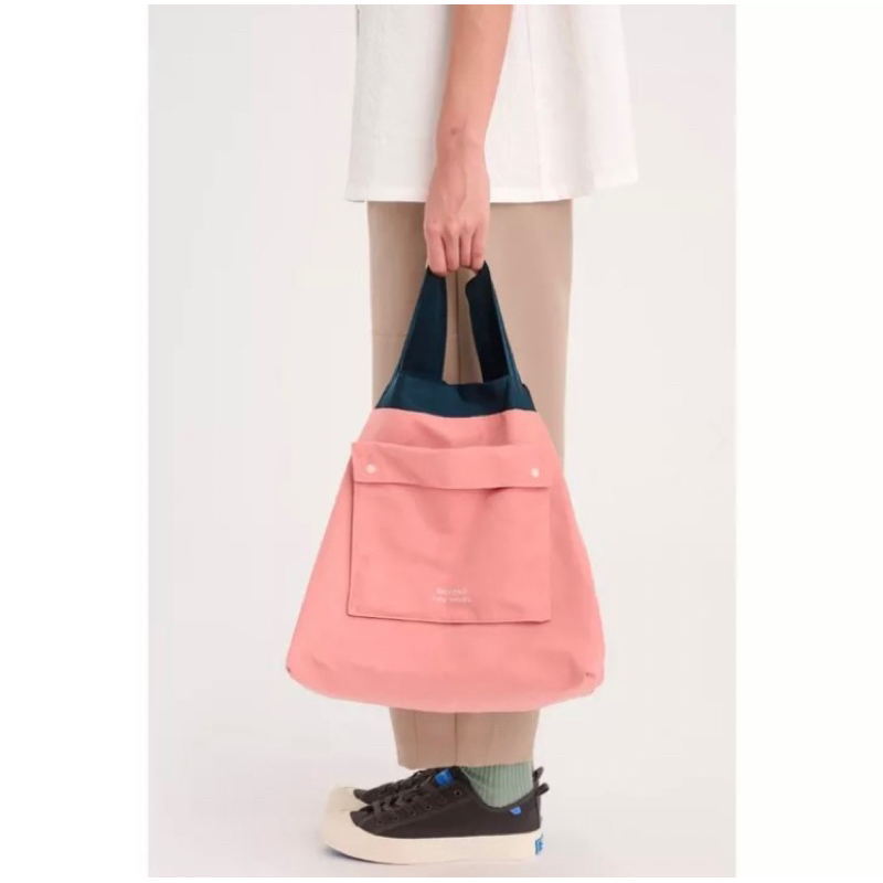 beyond the vines reversible bag relaxed