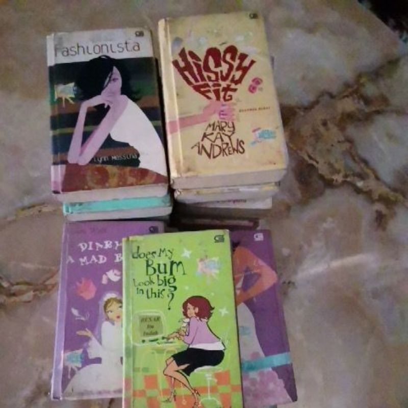 

TeenLit Novel buku kecil