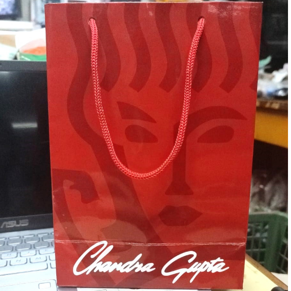 

Paperbag Warna Merah