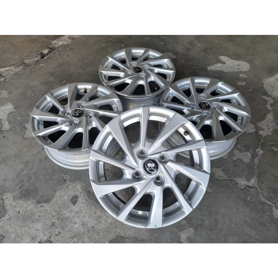 Velg Bekas Mobil New Agya Ring 14 Agya 2023 Like New