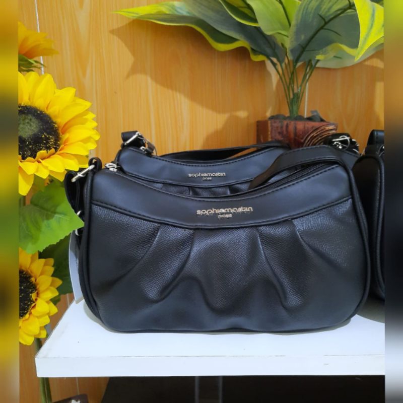 tas slempang Sophie Martin hitam