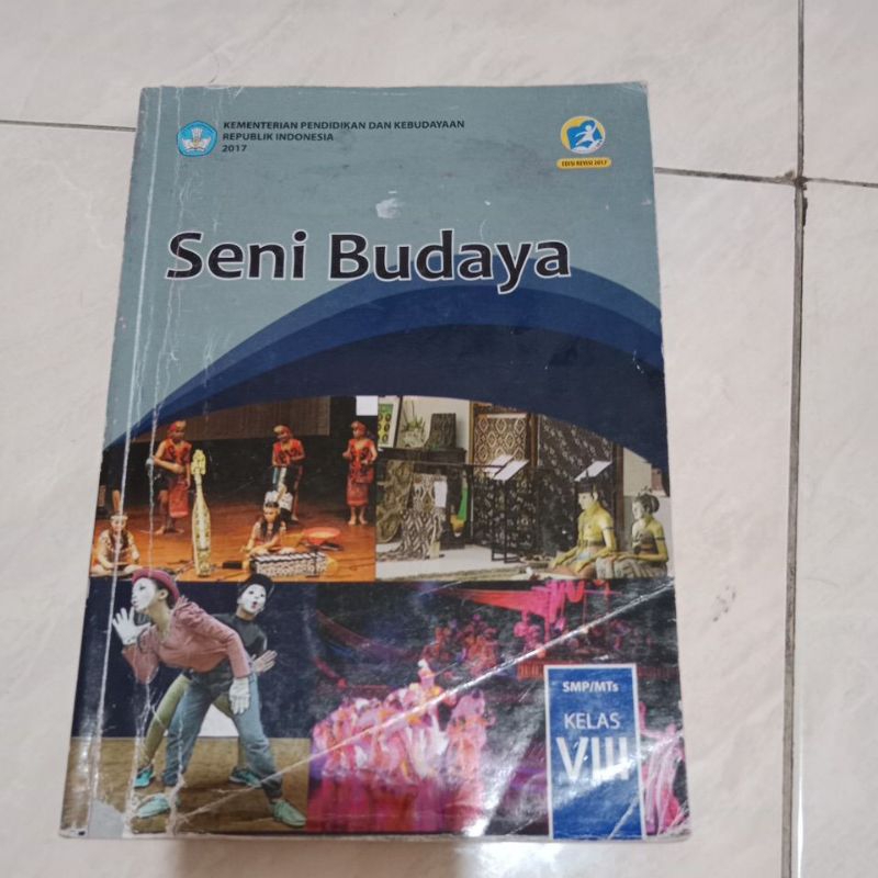 

Seni Budaya SMP Kelas 8 SECOND (1 pcs)