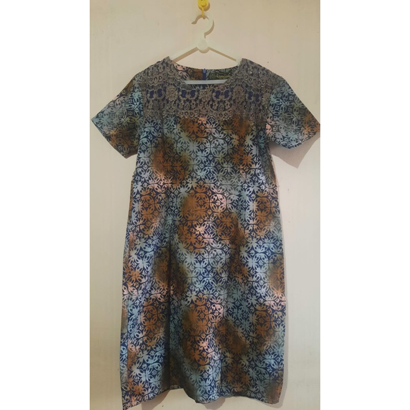 preloved dress batik lengan pendek arjuna weda