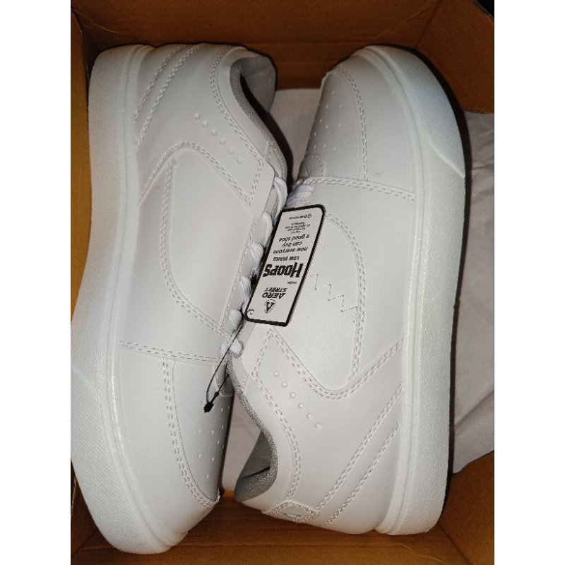 Sepatu Aero Street Hoops Low warna putih abu muda putih