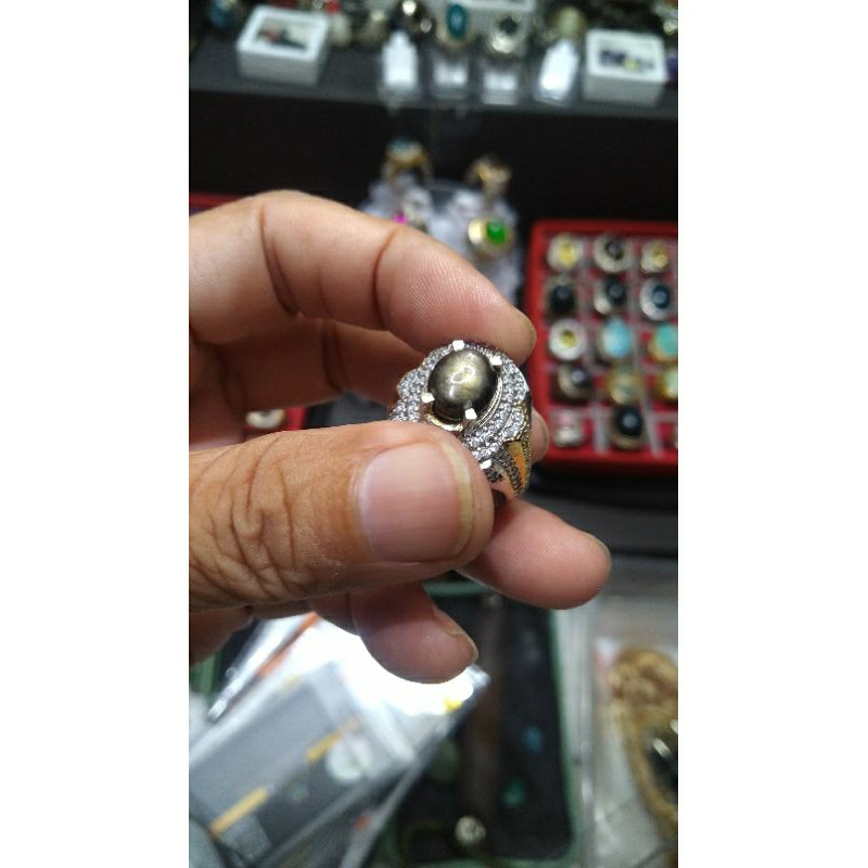 Natural star black sapphire