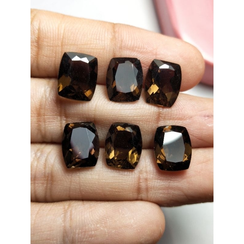 Natural Smoky Quartz / Kecubung Teh 11x9 mm cushion cutting