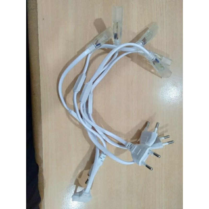 socket colokan lampu led strip adaptor led strip