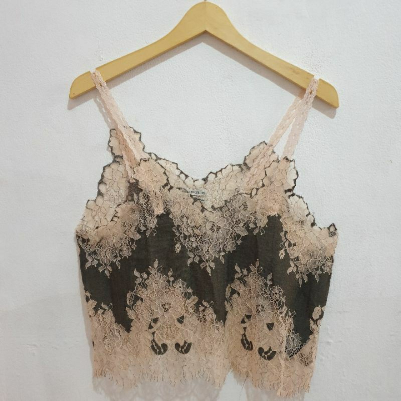 Urban outfitters Lace Tank Top- Tank top Wanita