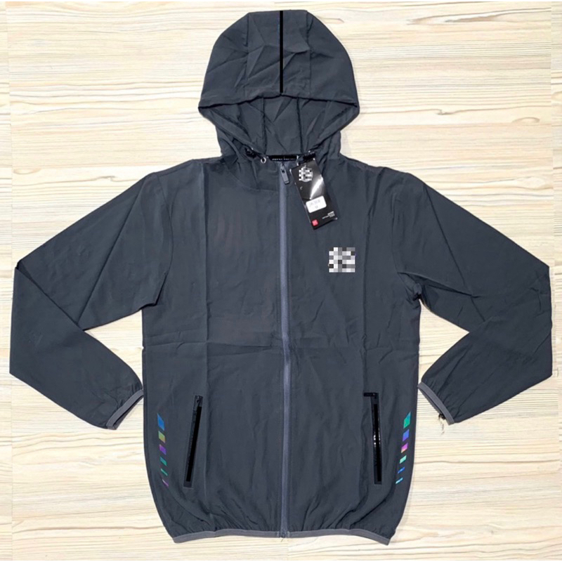 JAKET RUNNING MICRO LENGAN PANJANG PARASUT KUPLUK TOPI IMPORT PREMIUM MOTORAN ABU HITAM TOSCA
